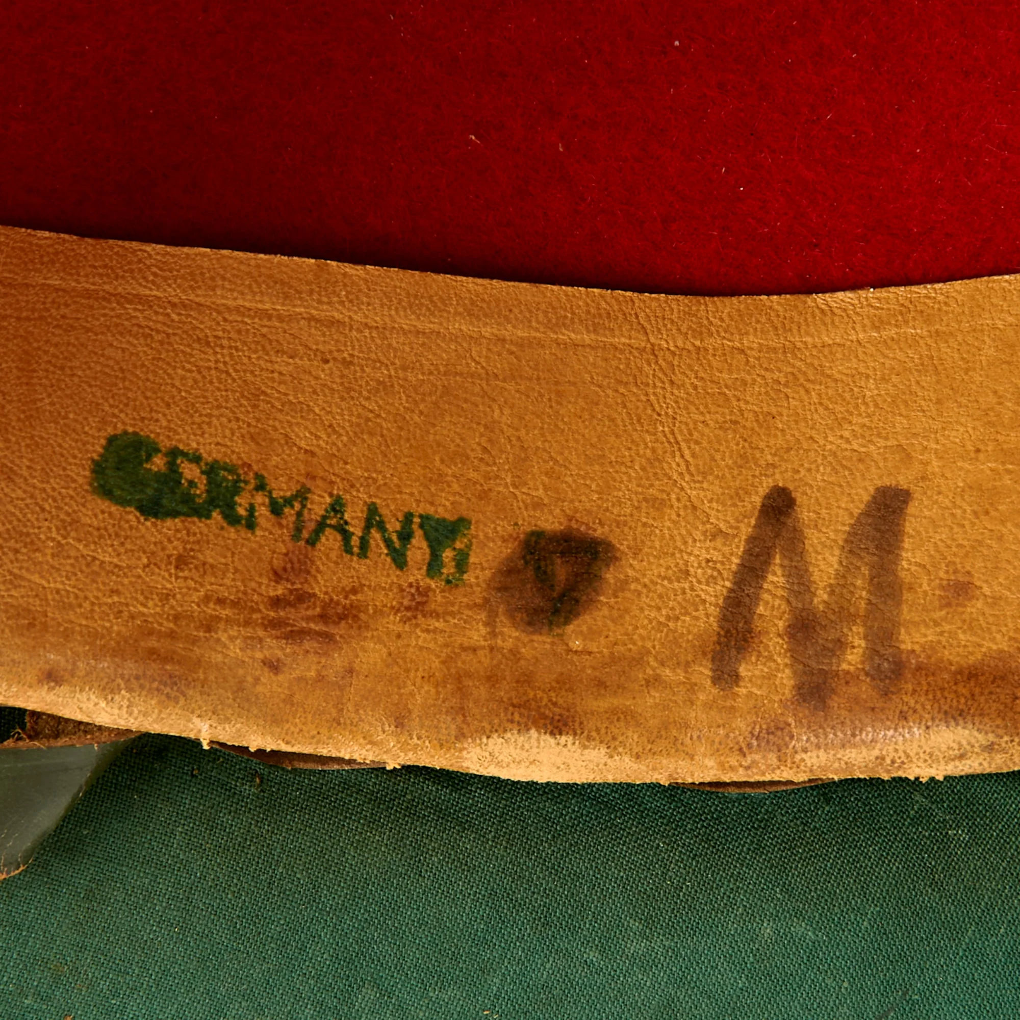 Original German WWII 2nd Model 1942 dated Afrikakorps DAK Sun Helmet with Badges - size 57 - Image 11