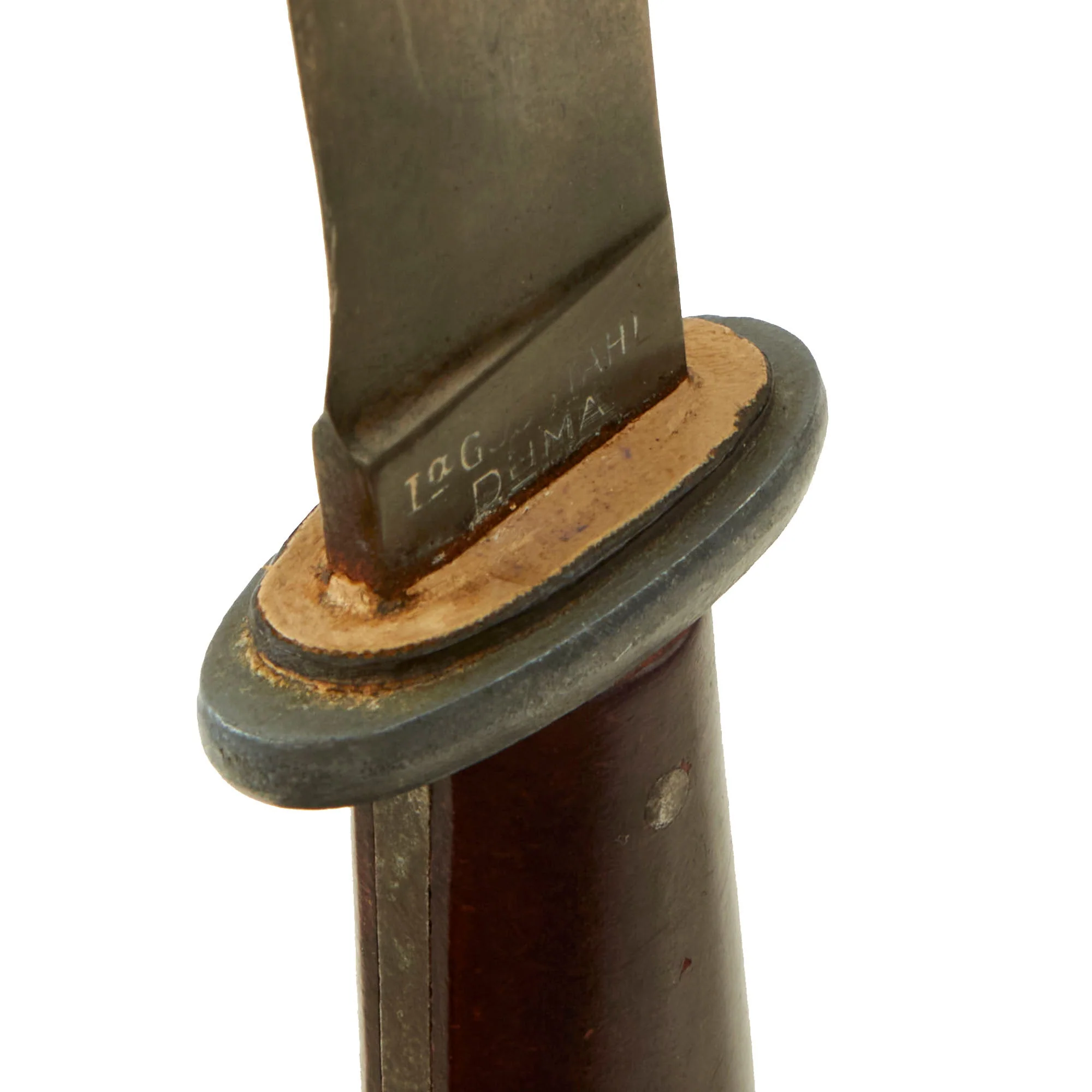 Original German WWII Bakelite Handle Trench Fighting Knife by PUMA-Werk with Scabbard - Image 6