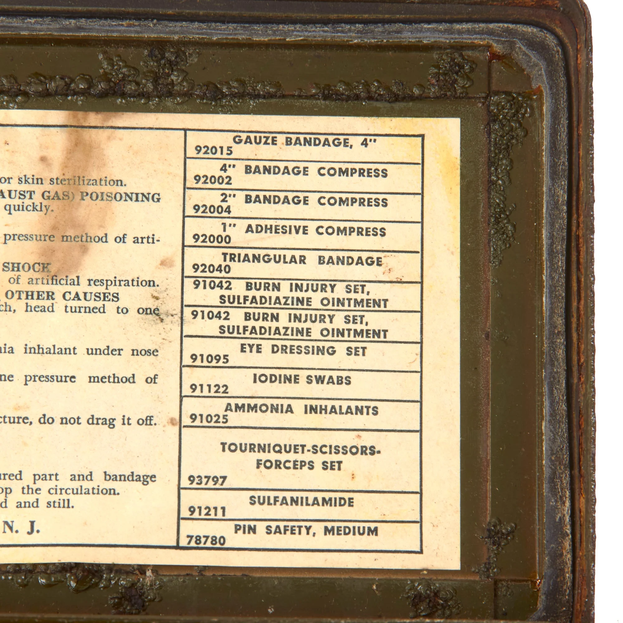 Original U.S. WWII USMC Motor Vehicle 12 Unit First Aid Kit For Jeep with Contents - Image 6